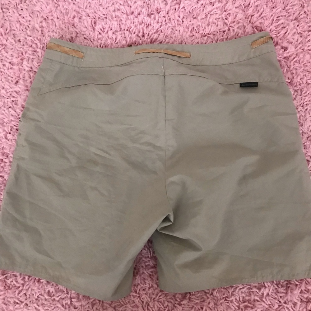 Shorts - Picture 2 of 3
